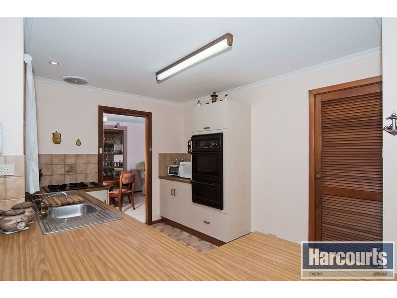 1 Meadow Lane, Gulfview Heights SA 5096