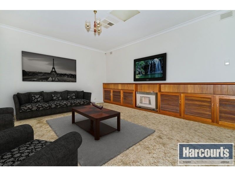 522 Bridge Road, Para Hills West SA 5096