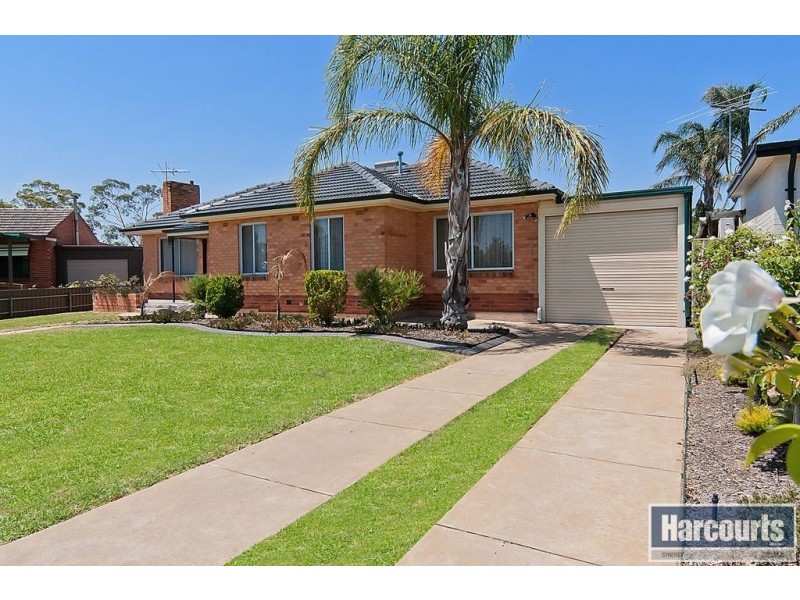 11 Poulshot Crescent, Elizabeth Vale SA 5112