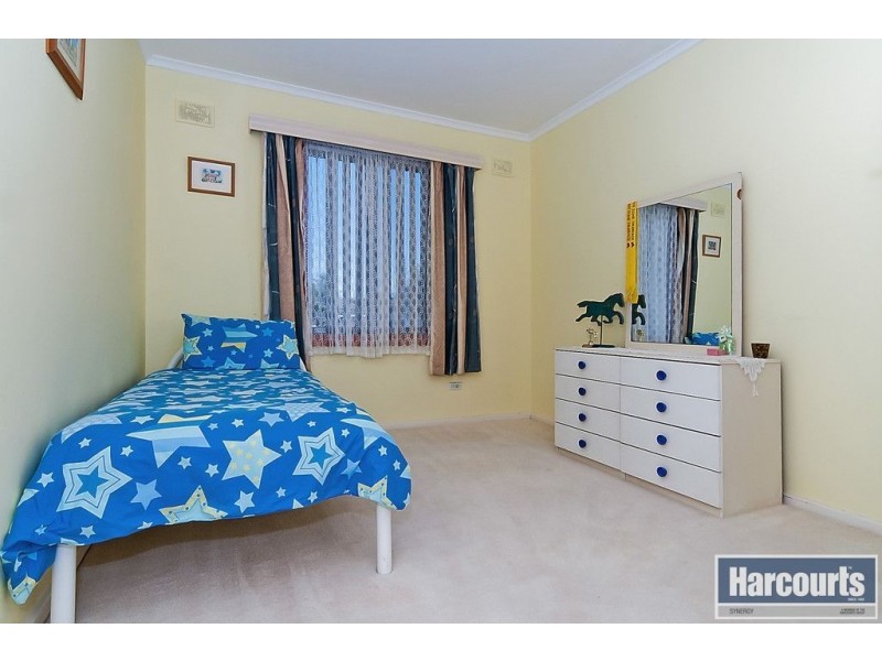 11 Poulshot Crescent, Elizabeth Vale SA 5112