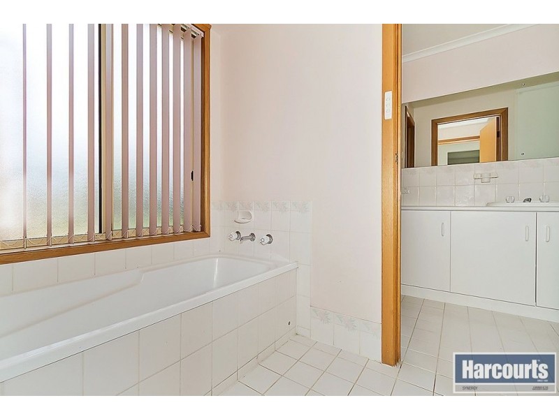 19 Tobruk Drive, Salisbury Heights SA 5109