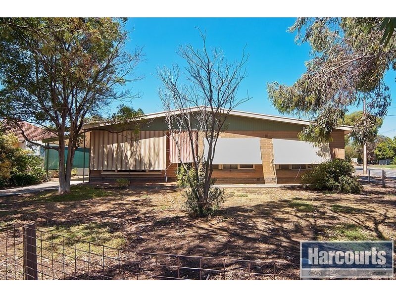 1 Hawke Crescent, Salisbury East SA 5109
