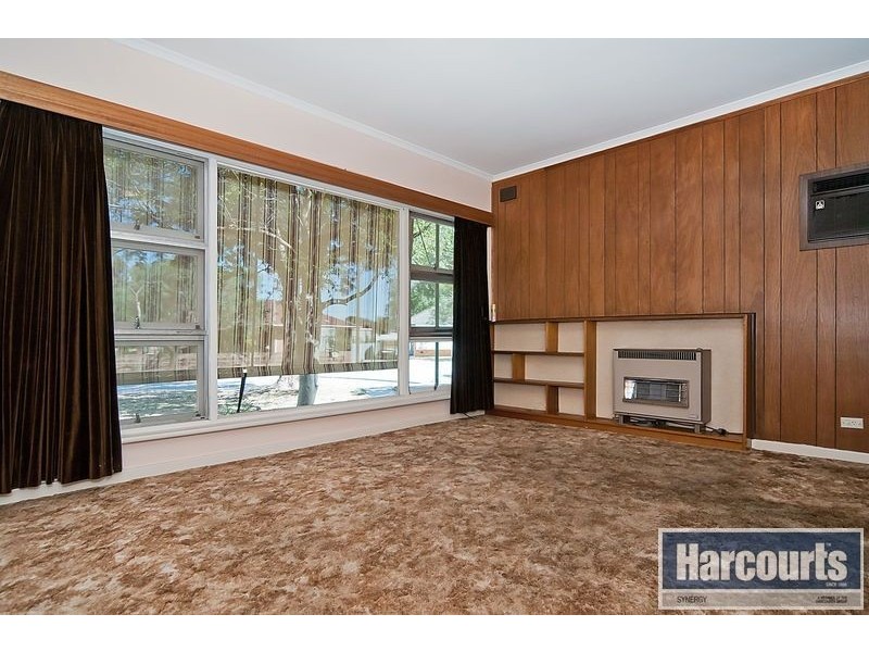 1 Hawke Crescent, Salisbury East SA 5109
