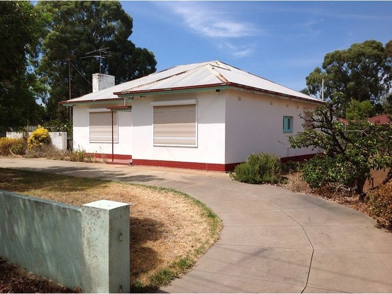 10 Lawrie Avenue, Salisbury SA 5108