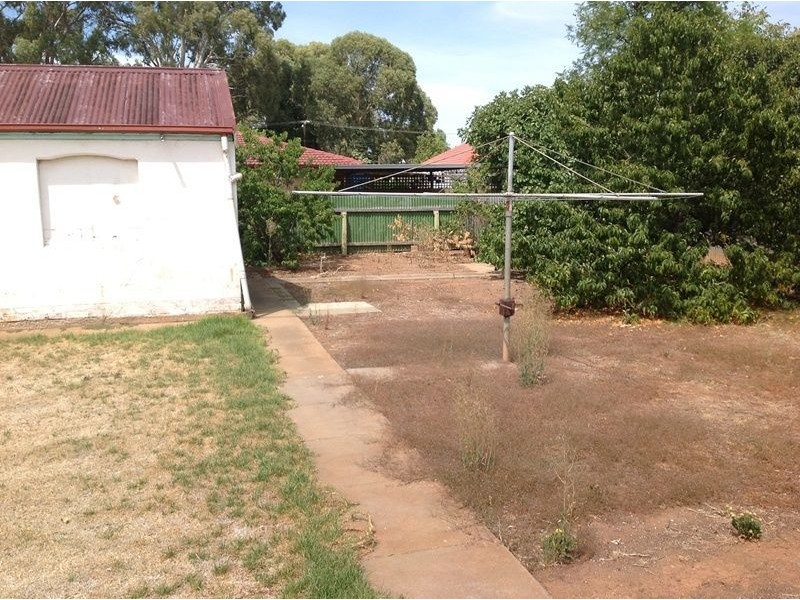 10 Lawrie Avenue, Salisbury SA 5108