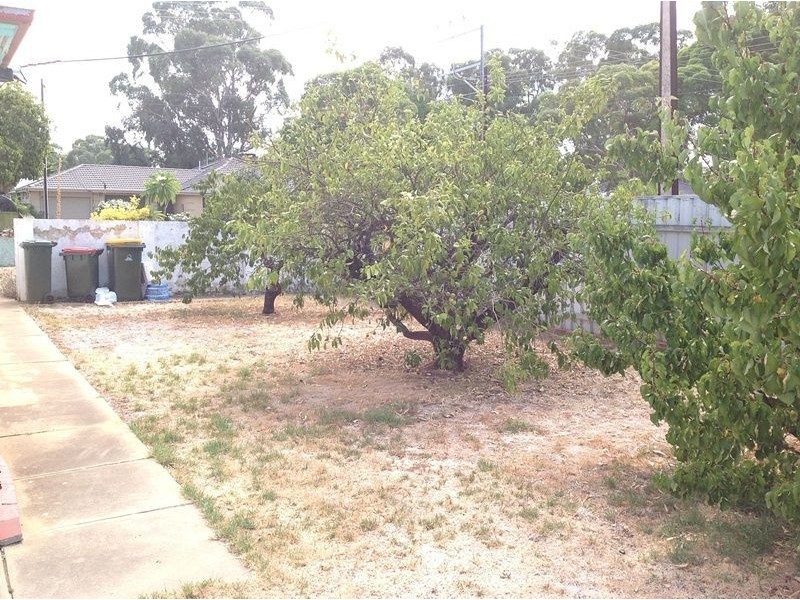 10 Lawrie Avenue, Salisbury SA 5108