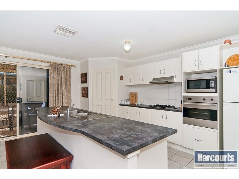 8 Howell Road, Parafield Gardens SA 5107