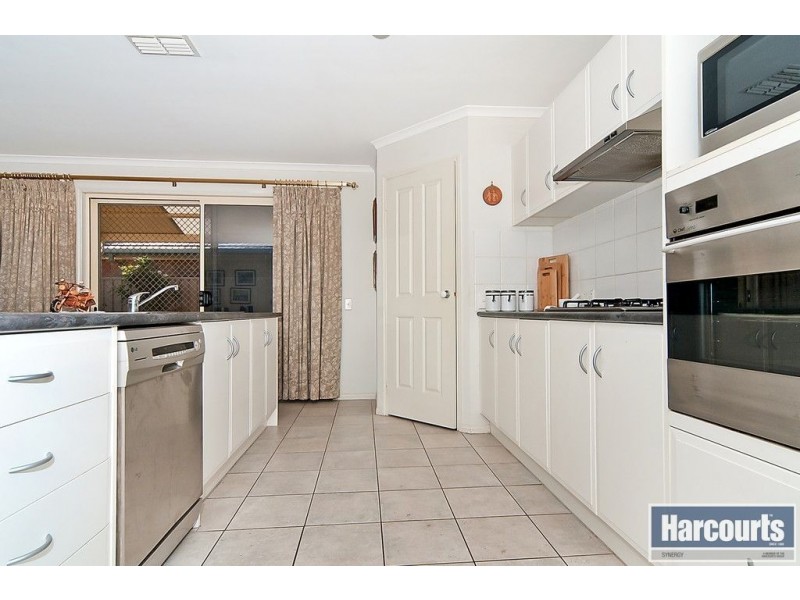 8 Howell Road, Parafield Gardens SA 5107