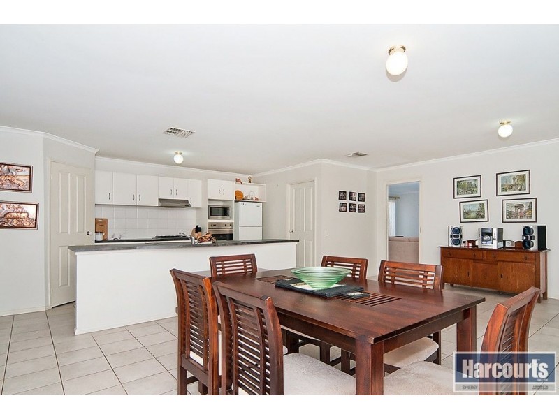 8 Howell Road, Parafield Gardens SA 5107