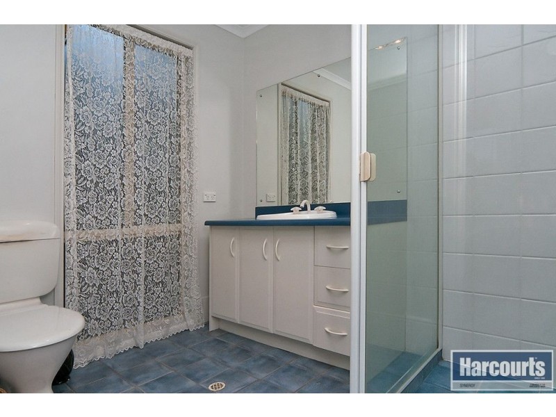 8 Howell Road, Parafield Gardens SA 5107