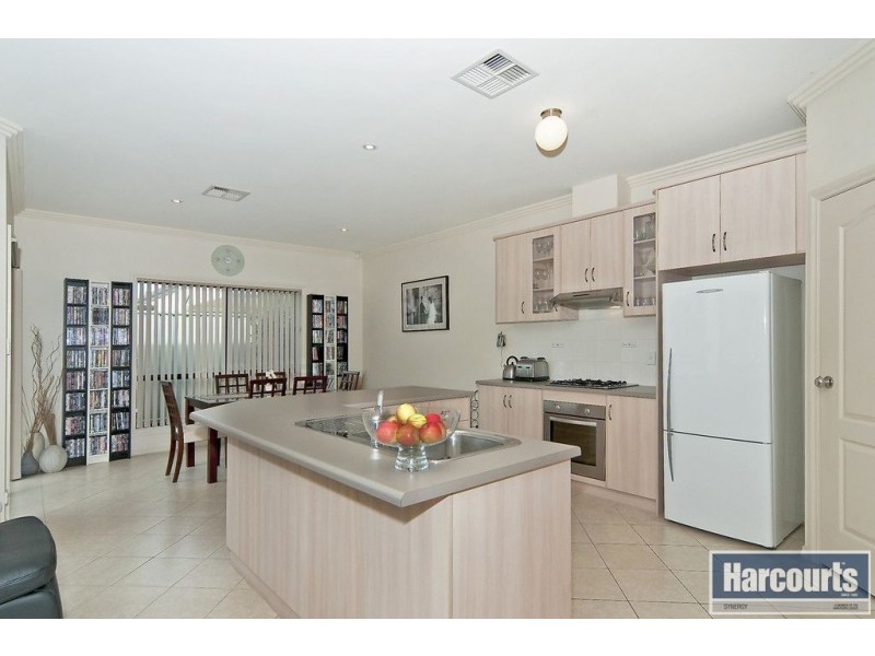 3 Lakefield Crescent, Mawson Lakes SA 5095