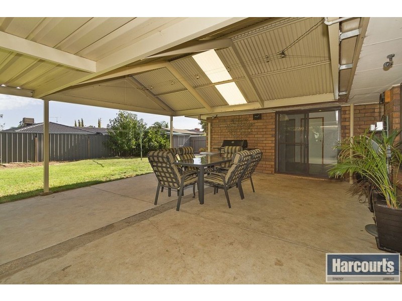 18 Whitehart Close, Blakeview SA 5114