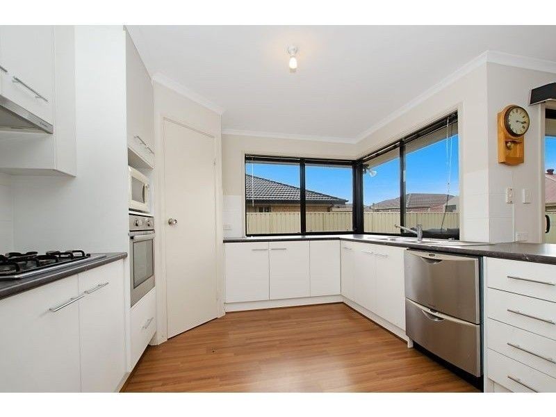 10 Brookfield Ave, Burton SA 5110