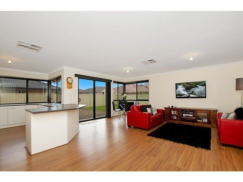 10 Brookfield Ave, Burton SA 5110