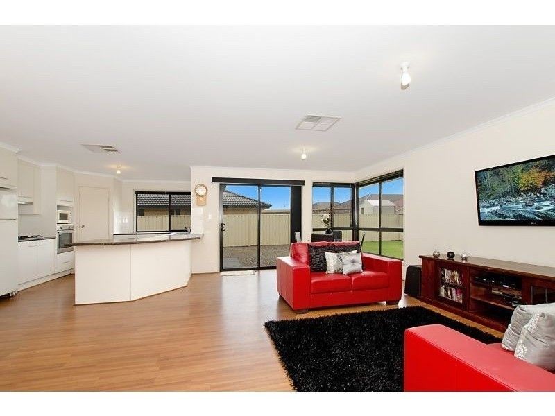 10 Brookfield Ave, Burton SA 5110