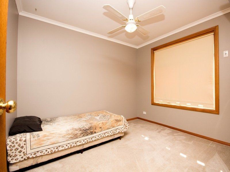 9 Kosmina Crescent, Hillbank SA 5112