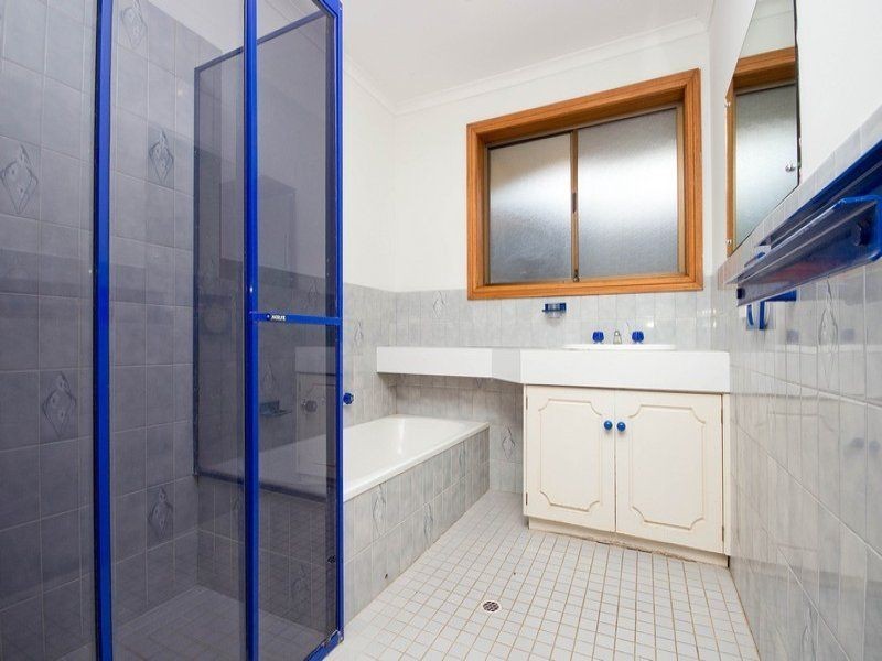 9 Kosmina Crescent, Hillbank SA 5112