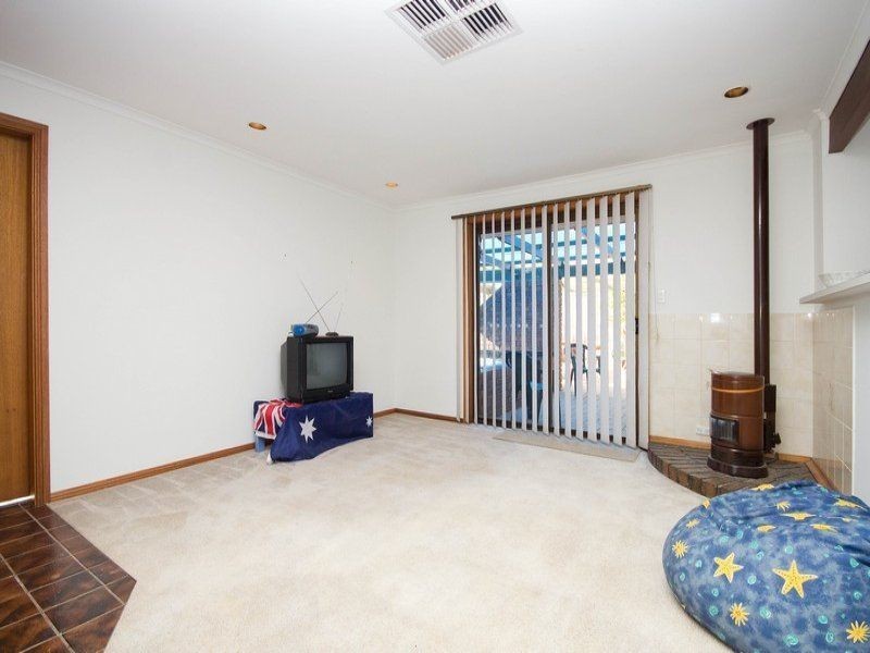 9 Kosmina Crescent, Hillbank SA 5112