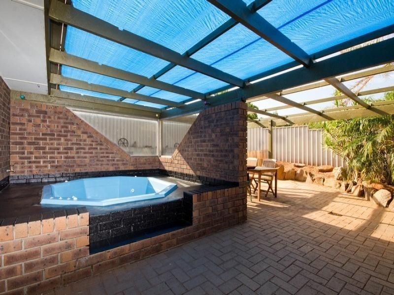 9 Kosmina Crescent, Hillbank SA 5112