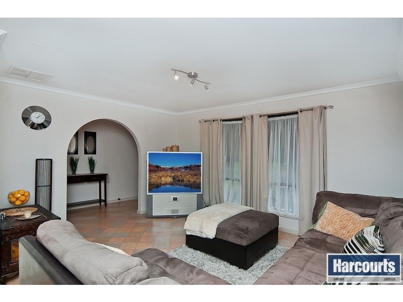 55 Teasdale Cres, Parafield Gardens SA 5107