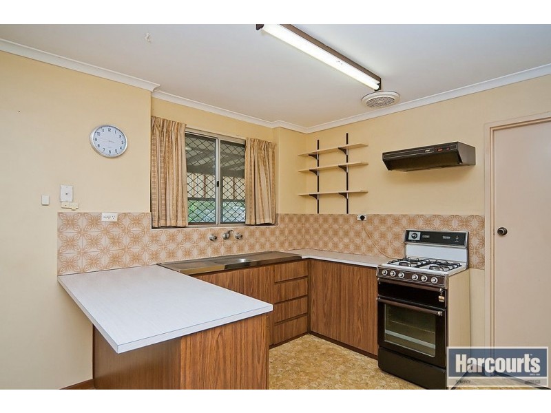 20 Thompson Ave, Salisbury Downs SA 5108