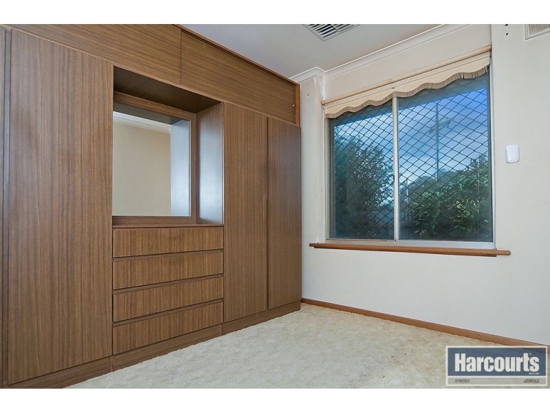 20 Thompson Ave, Salisbury Downs SA 5108