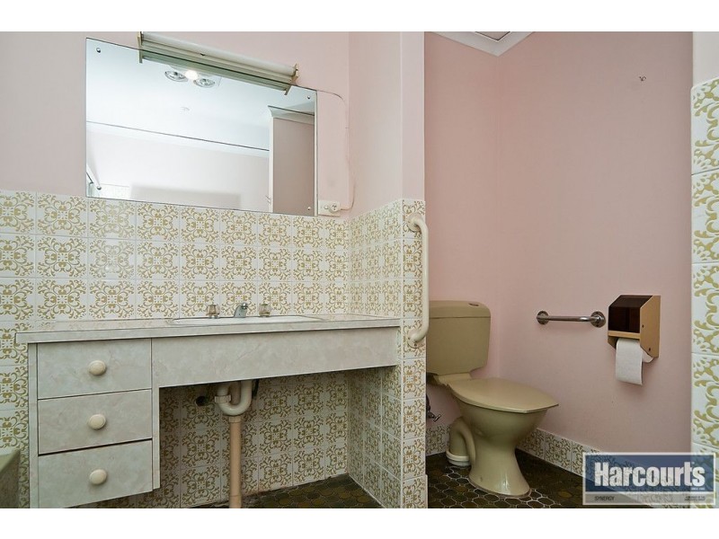 20 Thompson Ave, Salisbury Downs SA 5108