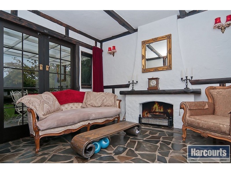 6 Barrington Crescent, Salisbury East SA 5109