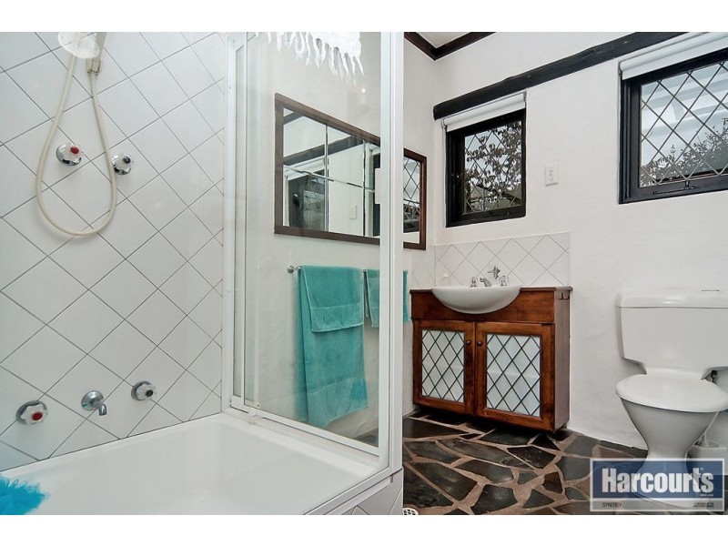 6 Barrington Crescent, Salisbury East SA 5109