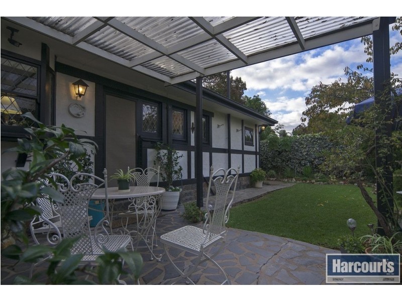 6 Barrington Crescent, Salisbury East SA 5109