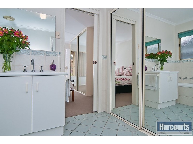 5/32 Debenham Court, Greenwith SA 5125