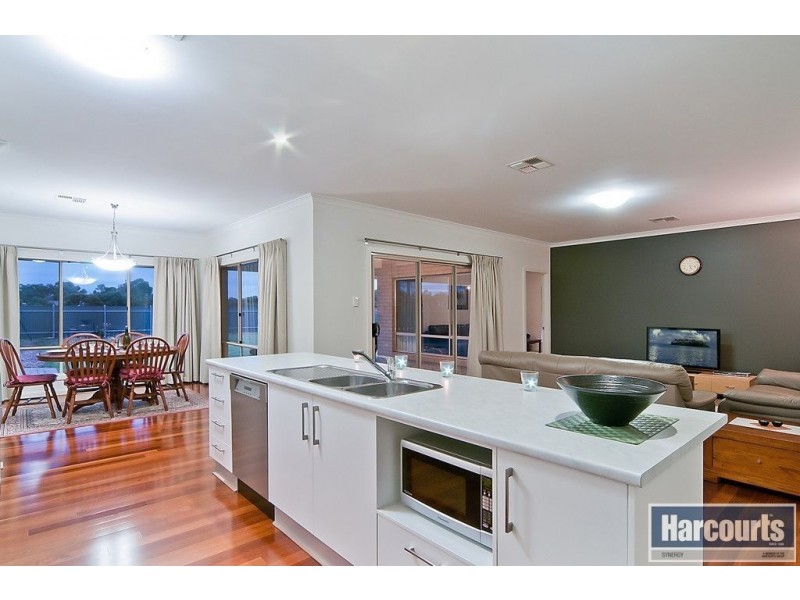 4 Cannizzaro Rd, Lewiston SA 5501