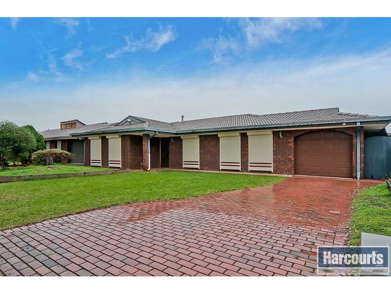 16 Hutchinson Dr, Parafield Gardens SA 5107