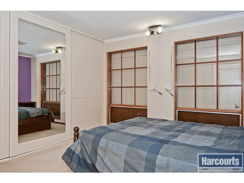 16 Hutchinson Dr, Parafield Gardens SA 5107