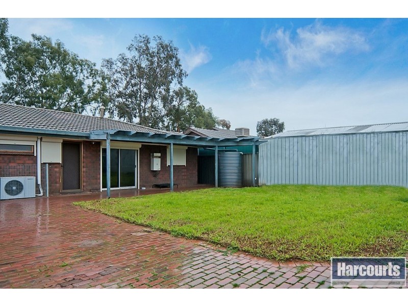 16 Hutchinson Dr, Parafield Gardens SA 5107