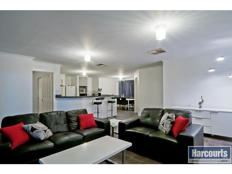 2 Oakdene Court, Paralowie SA 5108