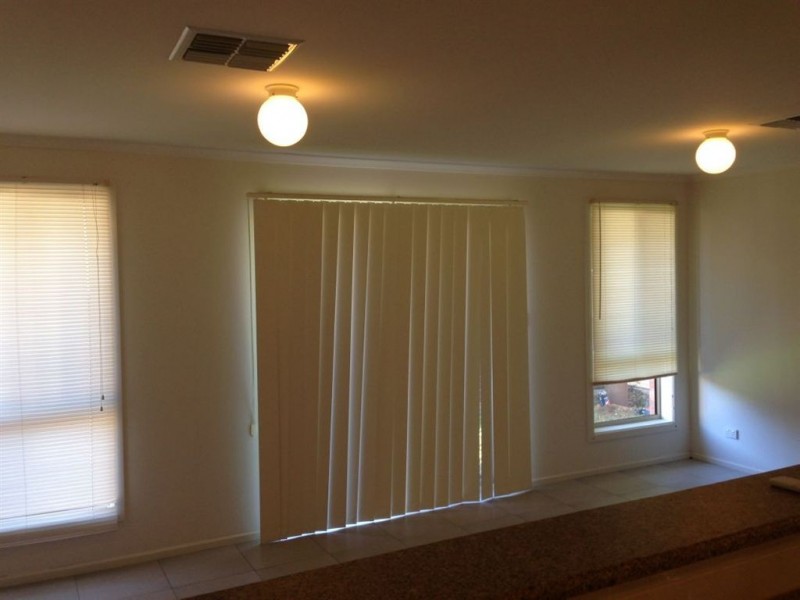 1B Jennier Crescent, Para Hills SA 5096