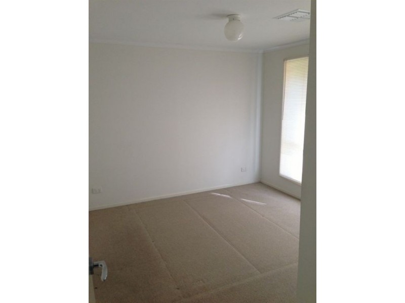 1B Jennier Crescent, Para Hills SA 5096