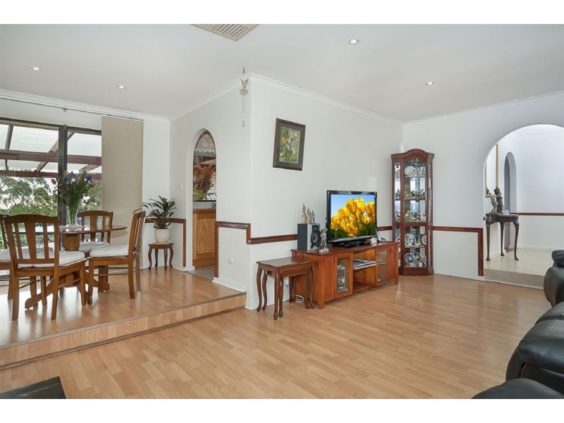 10 Hilltop Boulevard, Hillbank SA 5112