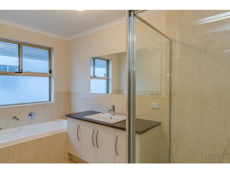 40 Mowbray Street, Mawson Lakes SA 5095