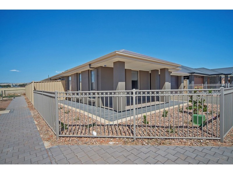 13 Admiral Parade, Munno Para SA 5115
