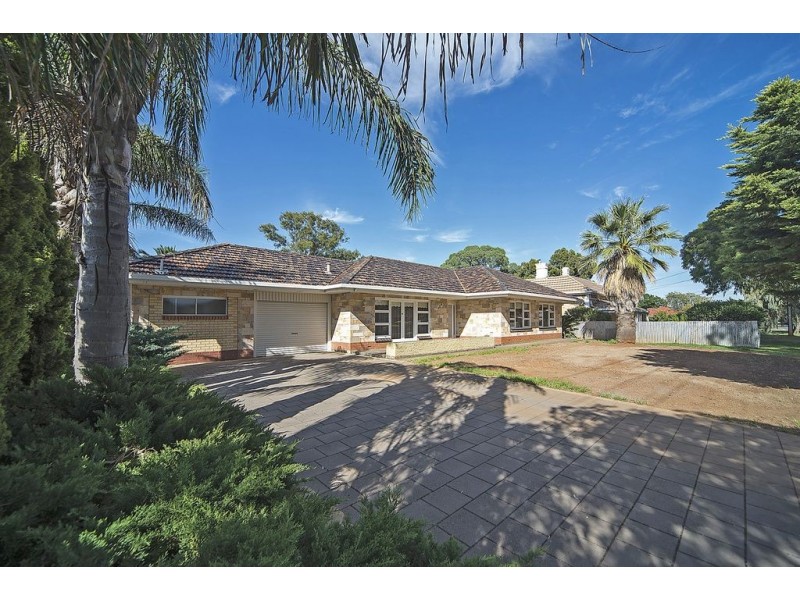 16 Lawrie Avenue, Salisbury SA 5108