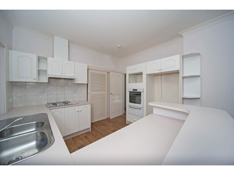 16 Lawrie Avenue, Salisbury SA 5108