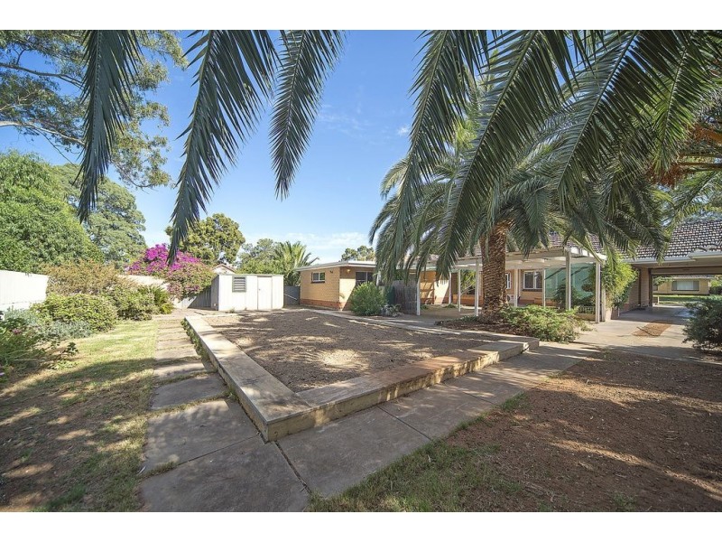 16 Lawrie Avenue, Salisbury SA 5108