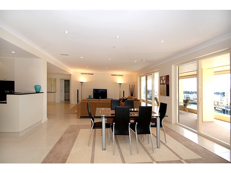 10/9 Holdfast Promenade, Glenelg SA 5045