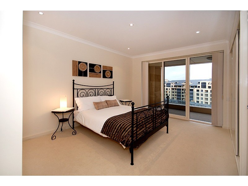 10/9 Holdfast Promenade, Glenelg SA 5045