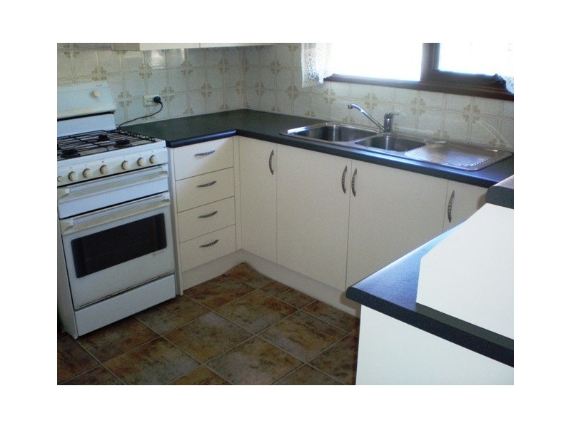 4 Alison Close, Salisbury Heights SA 5109