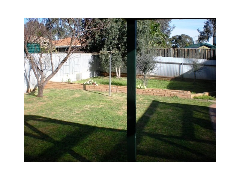 4 Alison Close, Salisbury Heights SA 5109