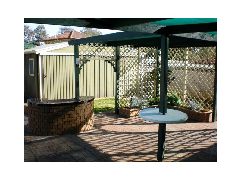 4 Alison Close, Salisbury Heights SA 5109