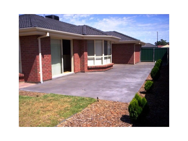 101 President Avenue, Andrews Farm SA 5114